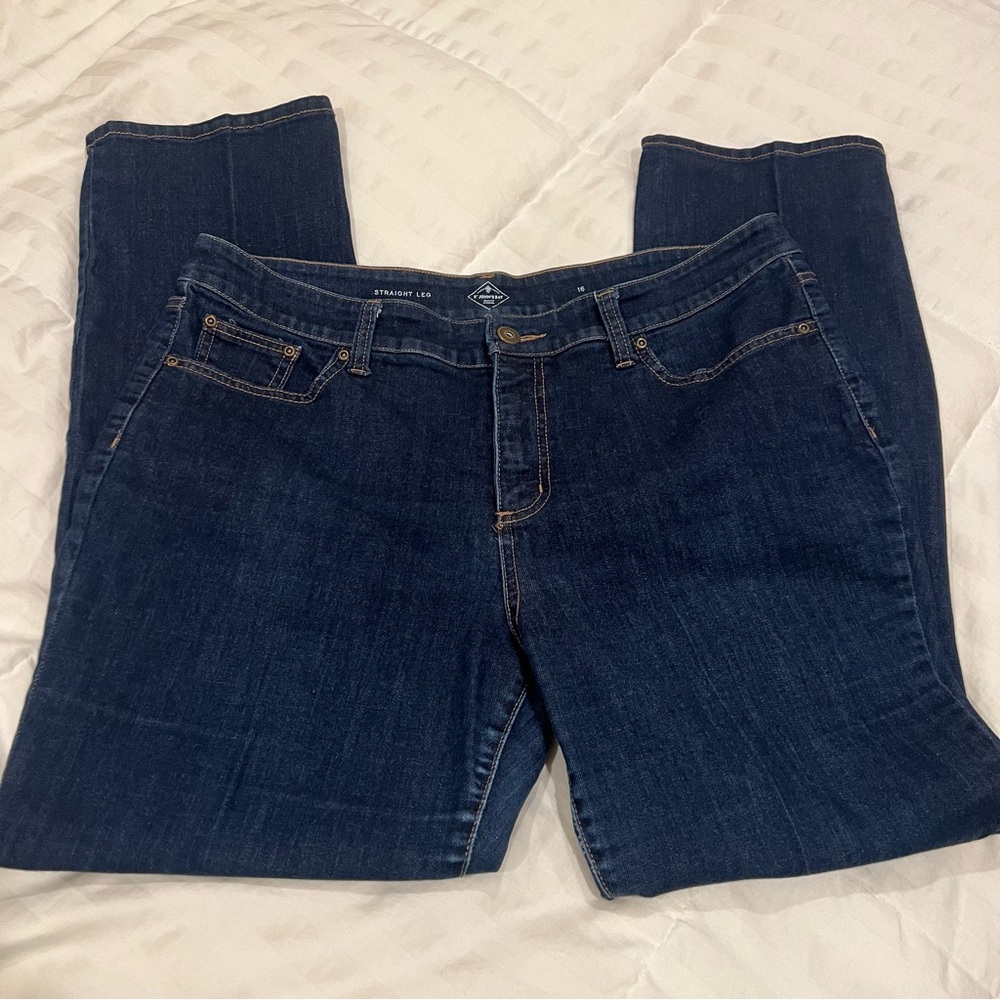 St. John’s Bay straight leg stretchy jean size 16 - dark wash